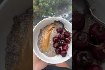 Healthy & high protein breakfast meal prep: Chocolate peanut butter chia pudding