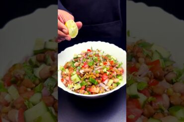 Protein Rich Salad | Easy Chickpea Salad for Weight Loss |Healthy, Tasty & Quick Salad #shorts #asmr