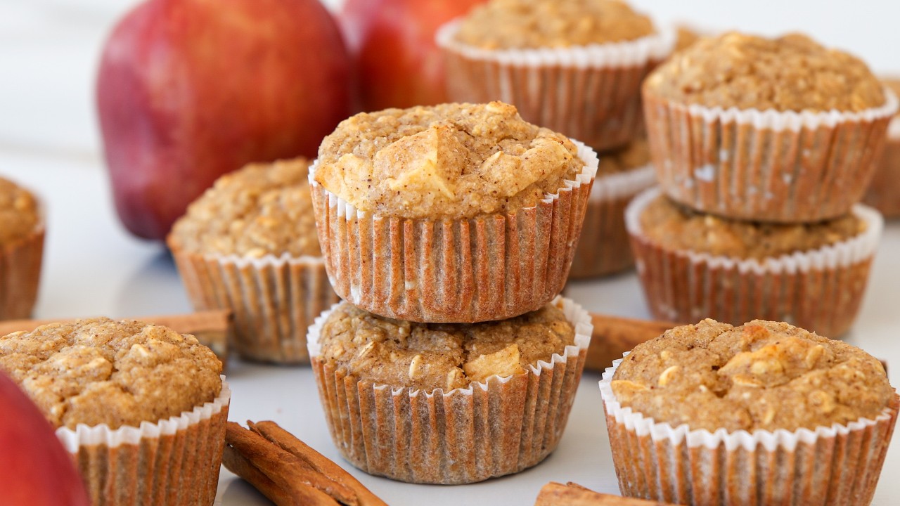 Apple Oatmeal Muffins | Quick, Easy & Healthy Snack Apple Oatmeal Muffins | Quick, Easy & Healthy Snack