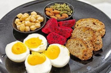 6 Healthy & high protein breakfast plate ideas.