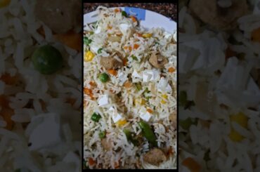 High-Protein Fried Rice Recipe | Healthy Fried Rice with Paneer & Soyachunks | Vegetarian Gym Meal