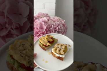 Sweet vs Savory Breakfast Toasts | Easy & Healthy Ideas | Toasts recipes with avocado kiwi