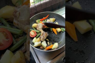 Healthy chicken stew recipe #food #cooking #youtubeshorts #recipe #chikken #chikenstew #shorts