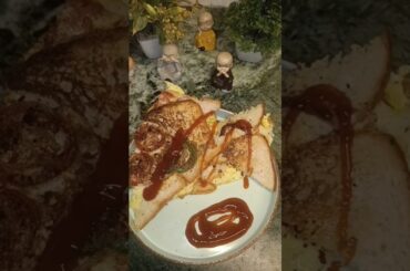 bread omelette pizza without cheese #healthy #omelette pizza#shorts #quickrecipe #homemadefood