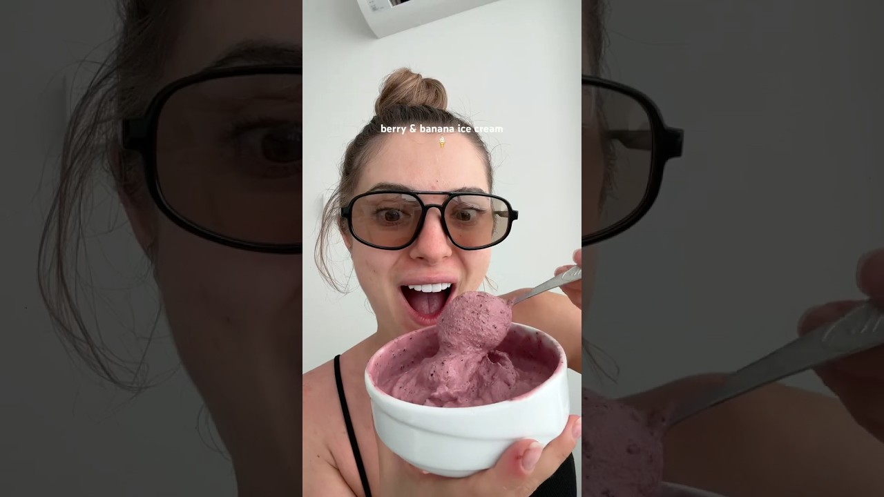 How to make Healthy Frozen Berry & Banana Ice cream in 1 minute | Blackberry Guilt-Free Dessert How to make Healthy Frozen Berry & Banana Ice cream in 1 minute | Blackberry Guilt-Free Dessert