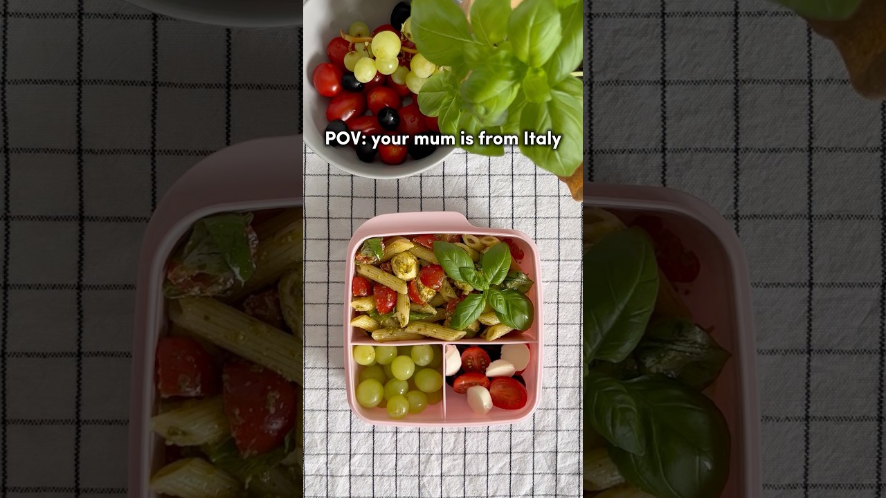 Italian Mom’s PERFECT School Lunchbox | Healthy Lunch Ideas Kids Actually Want #shorts #easyrecipe Italian Mom's PERFECT School Lunchbox | Healthy Lunch Ideas Kids Actually Want #shorts #easyrecipe