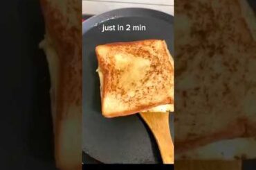healthy breakfast just in 2 min egg sandwich short#food