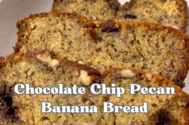 Moist & Buttery Banana Bread with Chocolate Chips | Easy One-Bowl Recipe #easyrecipe #bananabread