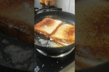 Cheesy Vegetable Sandwich Recipe #shorts #viralrecipes #trending #healthy #sandwichrecipe #hungcurd