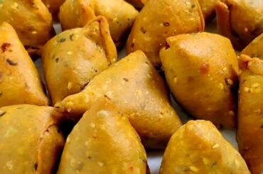 Easy Snacks To Make At Home | Easy Breakfast Recipes | Healthy Breakfast Ideas Like Samosa Kachori