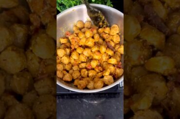 Healthy soya chunks curry recipe|| #mealmakercurry #bhagiskitchen #cooking #ytshorts #shorts #food