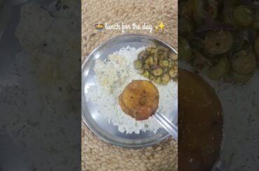 What's on my plate?#lunch #lunchtime #eggomelette #foodie #home #homemade #healthyfood #healthy