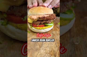 Diet Cafe-style smash burger #burger #smashburger  #food #recipe #cooking #healthyfood #weightloss