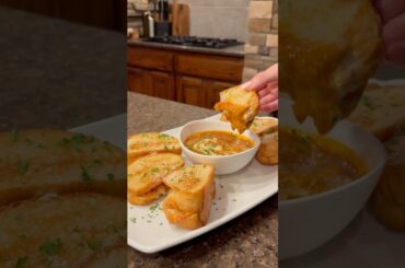 Mini Grilled Cheese w/ tomato soup dip