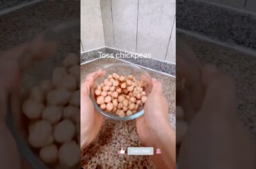 Crispy Roasted chickpeas-Better ThanChips! #recipe #healthy #food #shortvideo