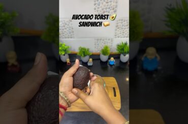 Ep:-5 Healthy Avacado Sandwich Easy to Make #youtubeshorts #shorts  #Sandwich #viral #AvacadoRecipe