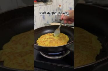 Tasty & healthy chiila #youtubefeed #shortsfeed #food #cooking #foodie #dinner #recipe #trending