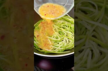 A flourless, low-carb omelet that looks like a flatbread | Healthy and so easy #keto #lowcarb