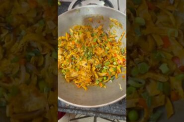 bachi hui roti se healthy tasty noddals#food#roti#shorts#youtubeshorts #ytshorts #instagood #reels