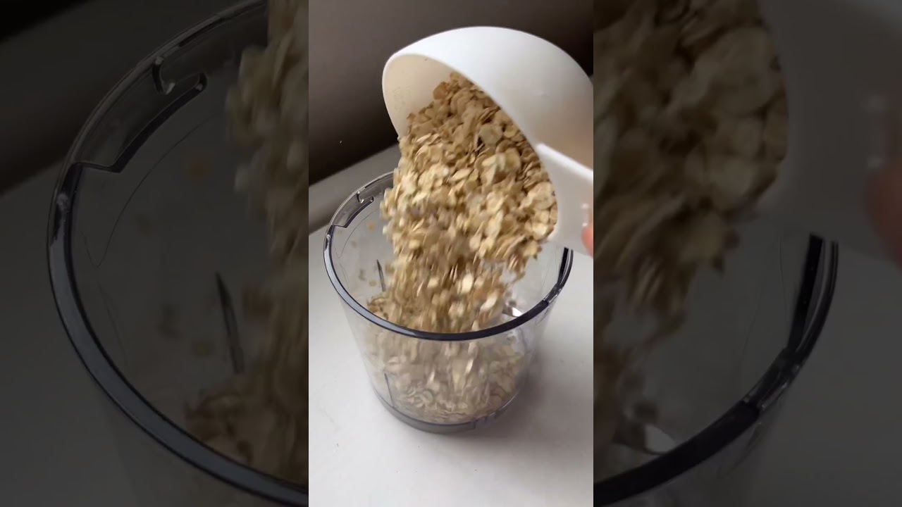 Upgrade your breakfast with this biscoff banana bread baked oats! Upgrade your breakfast with this biscoff banana bread baked oats!