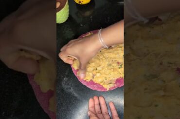 kids Fav Lunch box recipe|Healthy & Tasty Alu stuffd Pink Magic Bites#shorts #viral #trending #food