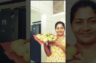 wooow Guavaaaa!!!who are all like to eat guava like this? #healthy #recipe #shorts @manjsamayal