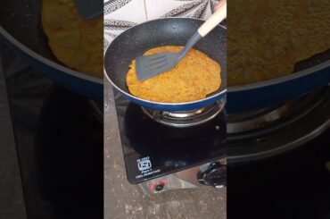 BESAN CHEELA - Quick Breakfast Recipe