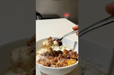 Fall Inspired Healthy Yogurt Bowl Recipe #food #youtubeshorts #viralshorts #yogurtbowl #easyrecipe