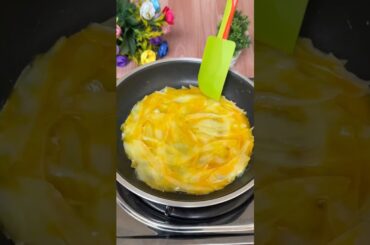 5-Minute Potato Egg Wrap Low Calorie & High Protein Breakfast with Duck Egg #breakfast #cooking