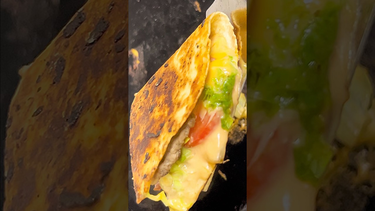 How to make Dubai Viral Smash Burger paratha the healthy way #shorts #ytshorts How to make Dubai Viral Smash Burger paratha the healthy way #shorts #ytshorts