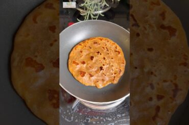 Easy 5 ingredient healthy banana pancake. Kele ghalun ghava pole #bananarecipes #ytshorts #goanfood