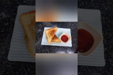 Sandwich Recipe | Healthy Breakfast Idea | Green Chutney Sandwich #youtube #shortsfeed #shorts