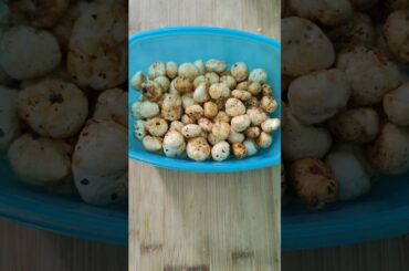 #makhane #fried makhane #masala makhane #food #healthy food #recipe #healthy recipes #cooking