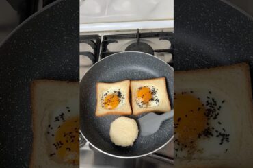 Simple breakfast eggs #food #eggrecipes #breakfast #shorts