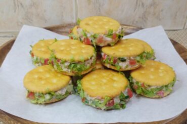 NEW RECIPE NA NAPAKASARAP! HEALTHY TUNA CRACKER SANDWICH! PERFECT SNACK/PICA-PICA!