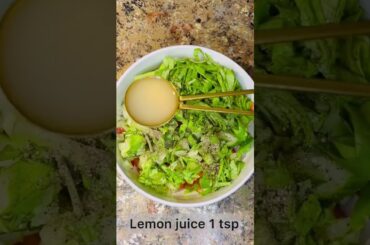 Boston lettuce & mixed bell pepper salad recipe