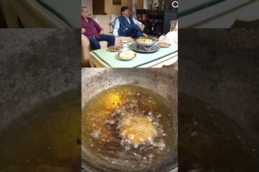 Shatrughan Sinha's Thekua Recipe #Thekua #cookie #Healthycookie #food #pareshrawal #Curlytales