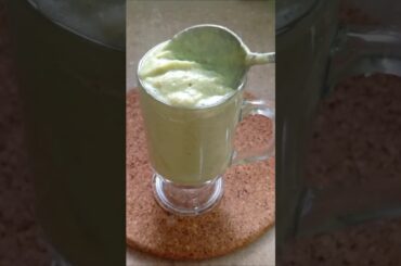 Healthy and tasty Avocado smoothie/simple healthy breakfast#shorts#healthyrecipe #breakfastrecipe