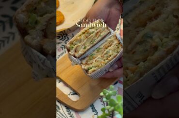 Ye desi hai ya videshi??? #sandwich #aloo #shortsfeed #shortsviral