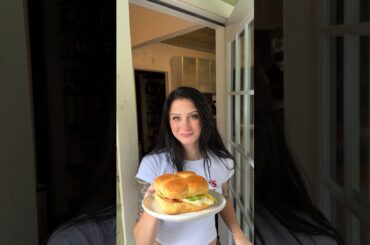 Spam tastes amazing on a breakfast sandwich!! #sandwich #cooking