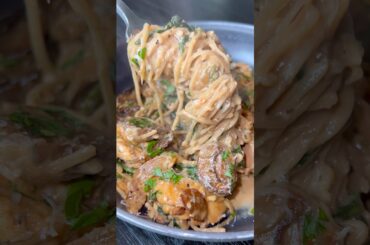 Low-Carb Creamy Caramelized Onion & Mushroom Chicken Pasta