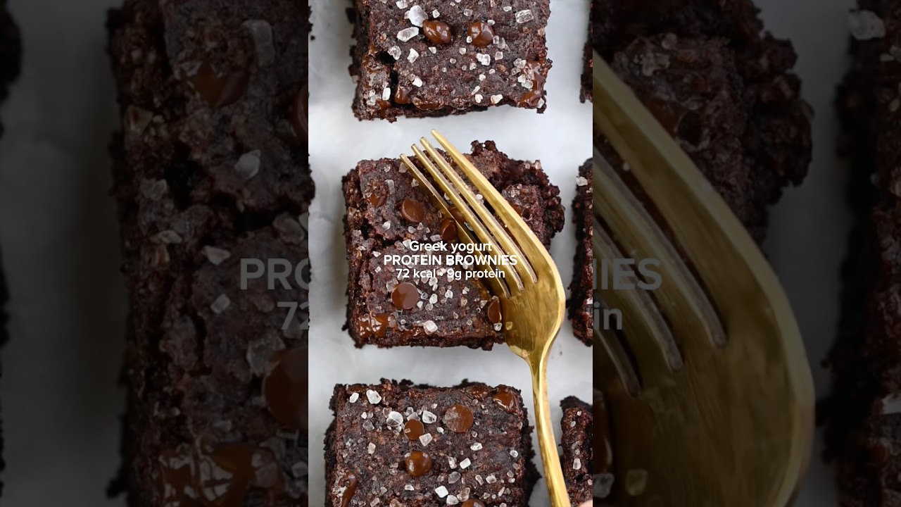 Full RECIPE & MACROS in first comment! #proteindessert #brownies #lowcalorie #greekyogurt Full RECIPE & MACROS in first comment! #proteindessert #brownies #lowcalorie #greekyogurt