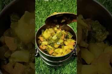 Healthy Lunch Box Recipe | Vendakka Kara Kulambu | Rava Laddu #shorts