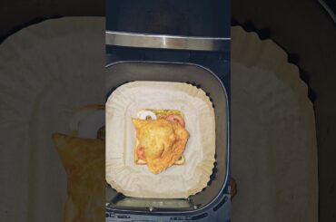 Airfryer Samosa Sandwich - A Match Made in Heaven #samosahacks #sendwich #recipe #shorts #reels