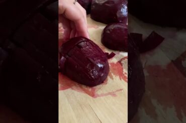 Healthy Beetroot and red Onion salad