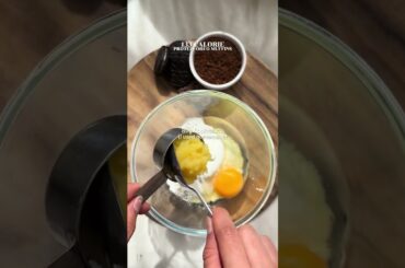 10g Protein, 133cal Each #caloriedeficit #weightloss #lowcalorie #lowcaloriemeals #proteinmuffins