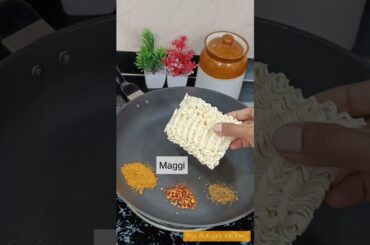 Instant Maggi | Street Style Masala Maggi #shorts  #youtubeshorts  #short
