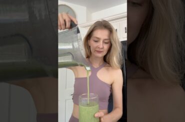 Matcha pick me up smoothie #matcha #healthyrecipes #foodie