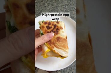 Spinach and egg wrap | high protein breakfast ideas #balancedeating #breakfastrecipe