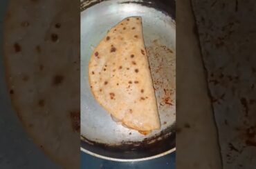 how to use leftover roti#paneer bhurji roll#lunchboxrecipe #food#paneer  #cooking